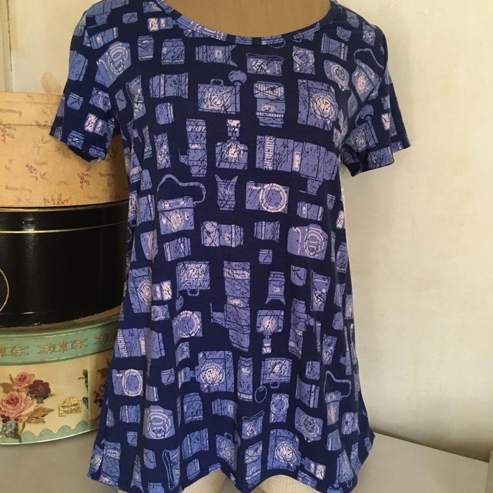 Lularoe Classic tee in 📷 camera 📸 print!